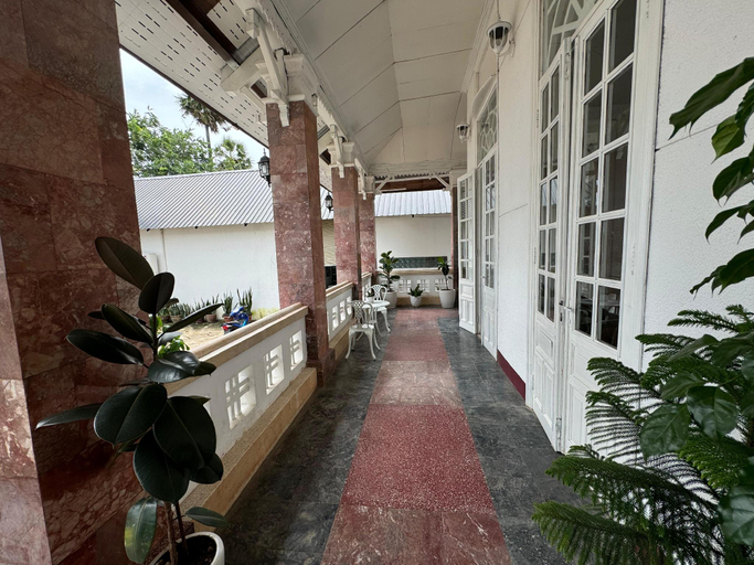 Others 5, Souksomboun Hotel, Thakhek