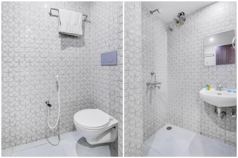 Bathroom, FabExpress Mysuru Heaven - N900m from Sri Chamarajendra Zoological Gardens, Mysore