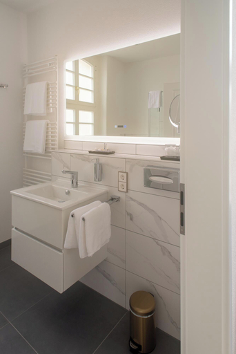 Bathroom 4, Schloss Hotel Colmdorf, Bayreuth