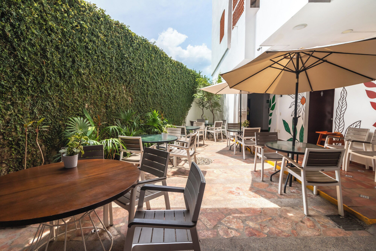 Food & Drinks 5, The Paramar Beachfront Boutique Hotel - Downtown Malecon, Puerto Vallarta