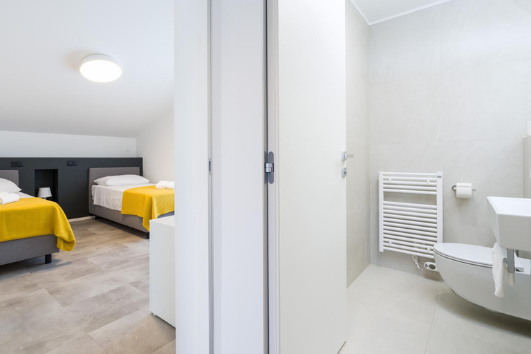 Others 3, Apartmani Ana 2 i 3, Malinska-Dubašnica