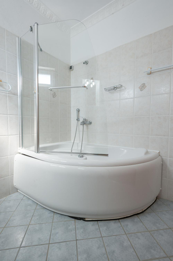 Bathroom, Evgatis Hotel, North Aegean