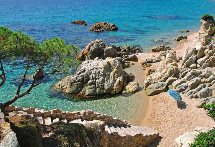 Others 4, Vivalidays Rosalia - LLoret de Mar centro, Girona