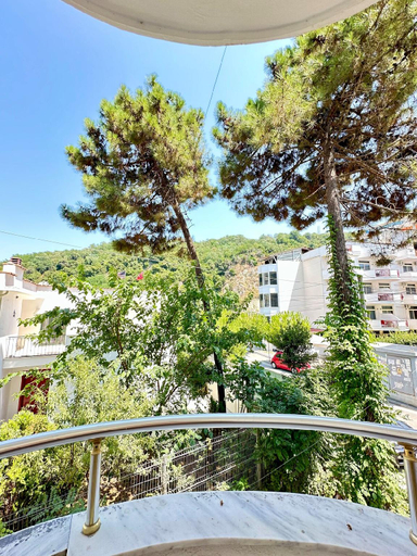 Others 5, E Apartment, Durrësit