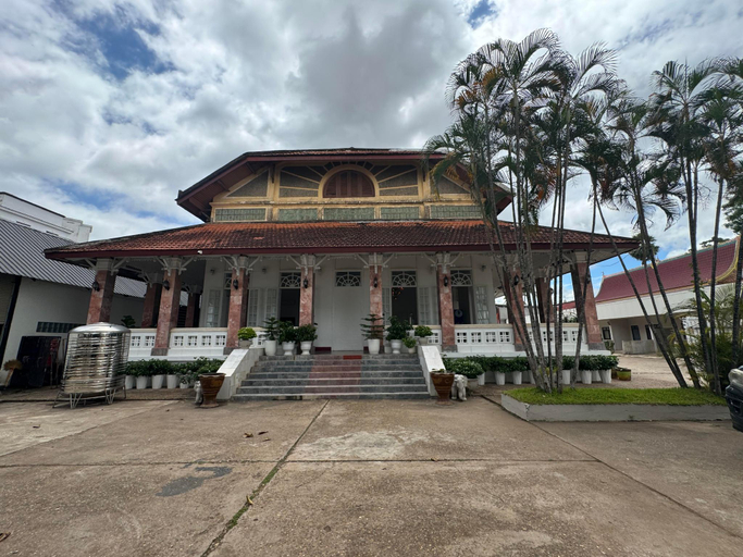 Others 2, Souksomboun Hotel, Thakhek