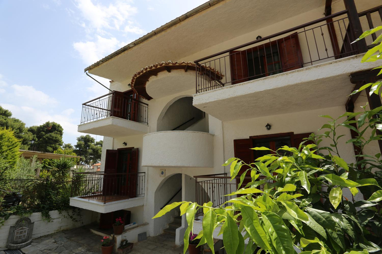 Others 3, Maison La Mer, Central Macedonia