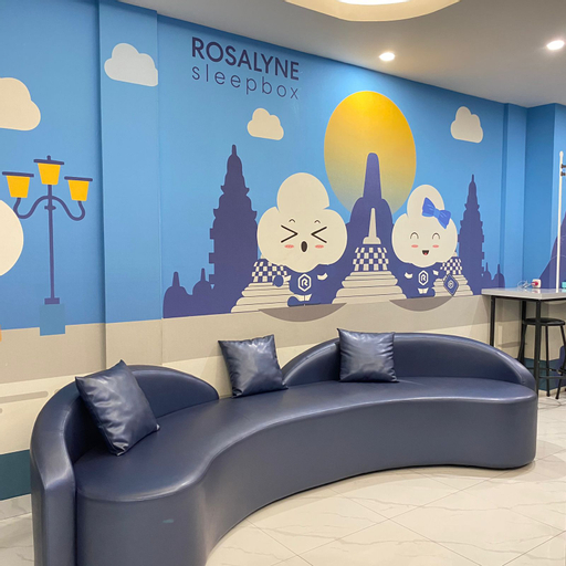 Rosalyne Sleepbox Stasiun Tugu - Tap to explore photos