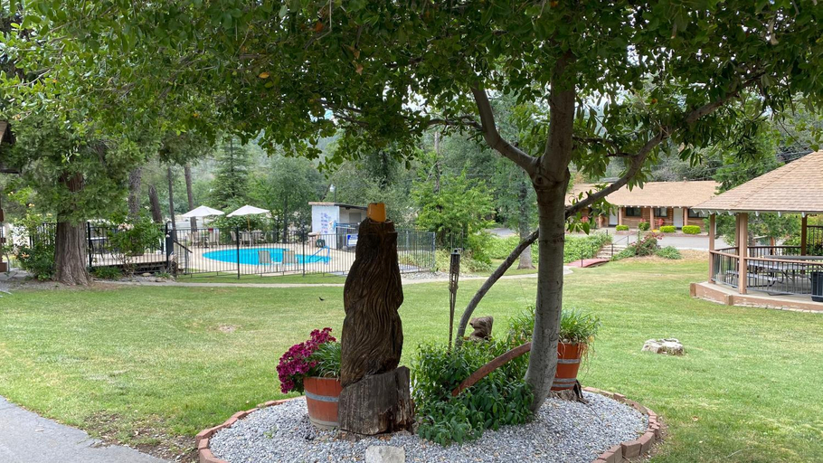 Others 5, Fawndale Lodge, Shasta