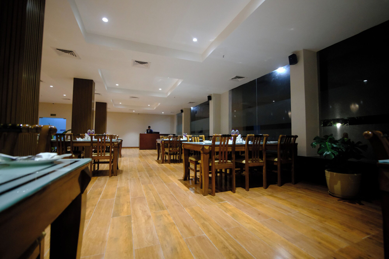 Food & Drinks 5, Finns Weaver Resort Kaziranga, Golaghat