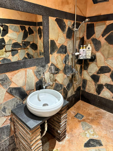 Bathroom 5, Daegu Dongseongro Arirang Hanok Stay, Buk