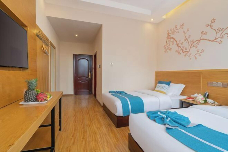 Bedroom 4, Wuyuan Bohaiyuan Hot Spring Hotel, Dali Bai