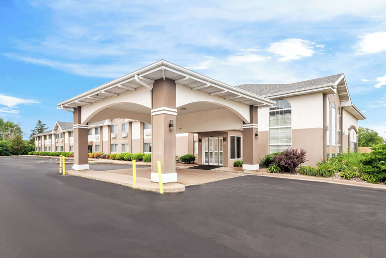 Exterior & Views 2, Best Western Airport Inn, Rock Island