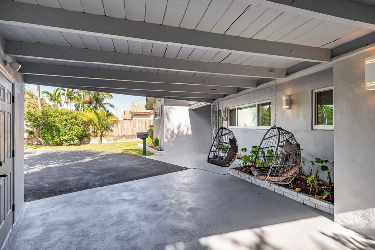 Exterior & Views, FoxStays Private Resort, Broward