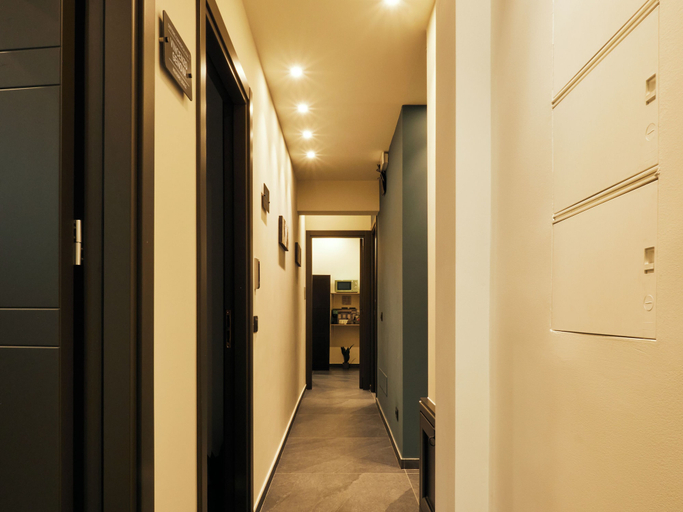 Others 4, HUB Rooms, Palermo
