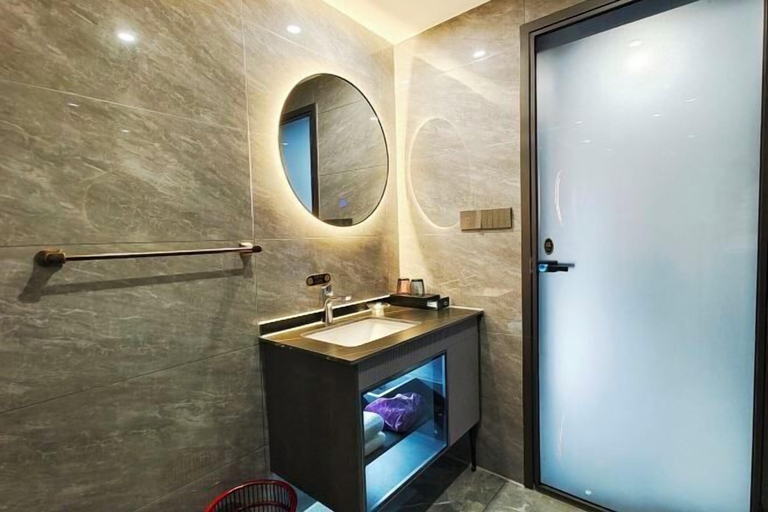 Bathroom 4, Friendship Peak Hotel, Altay