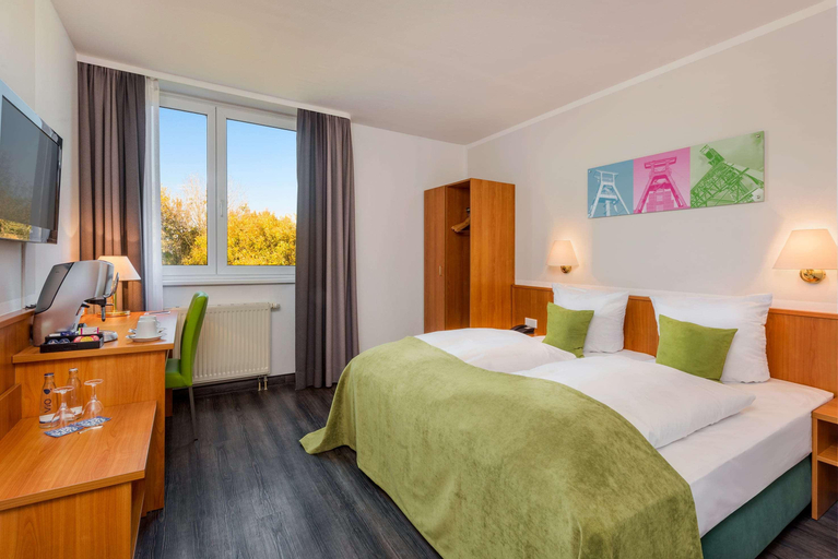 Bedroom 15