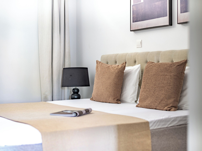 Room 5, Sanders River Plaza - Chic 2 Bedroom Apartment