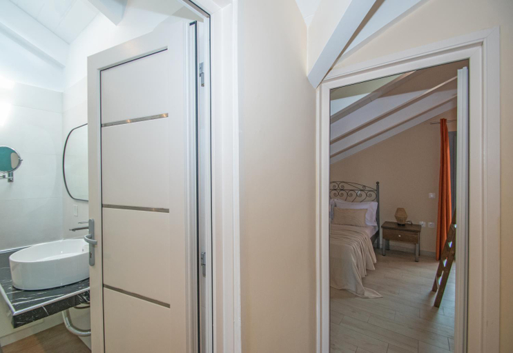 2, Gold Olive Suites by "elite", Ionian Islands