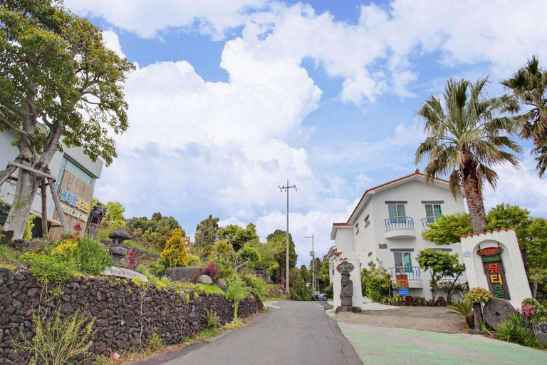 Exterior & Views 2, Jeju Beautiful Resort, Seogwipo