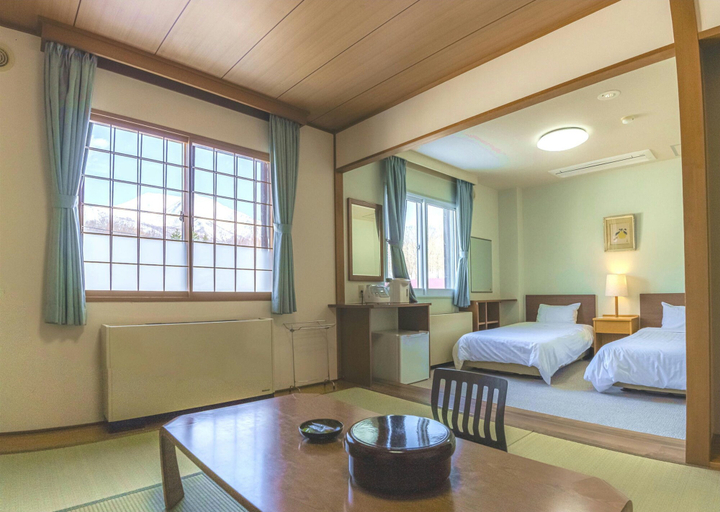 Bedroom 4, Niseko Grand Hotel, Rankoshi