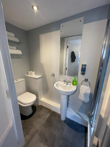 Others 2, Black Bull with Rooms-Upper, North Lanarkshire