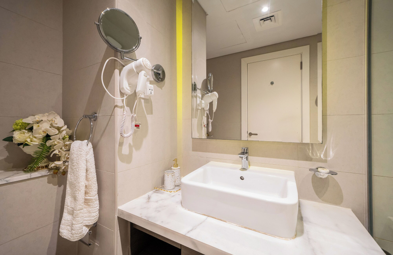 Bathroom 4, Zapbed House-DP 1608, Dubai