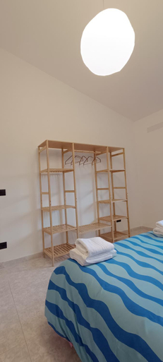 Others 5, Casa Pereira, Roma