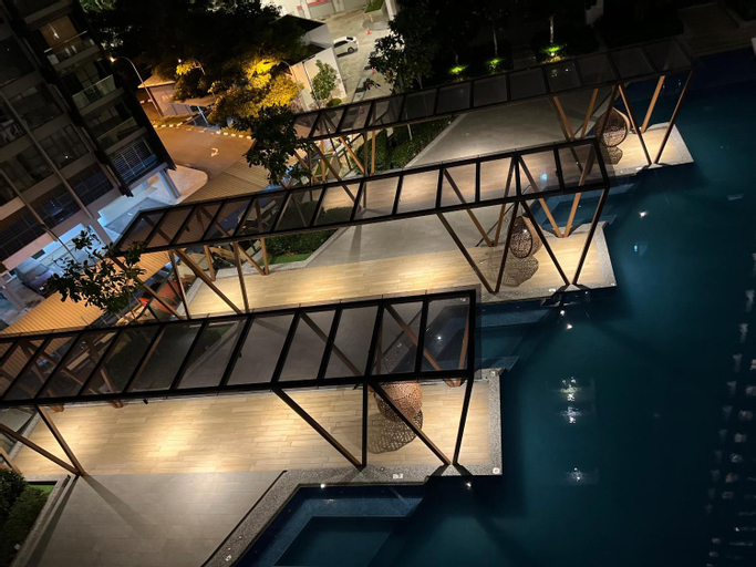 K Avenue Modern KING Studio 2-3PAX NEAR KKIA, Putatan