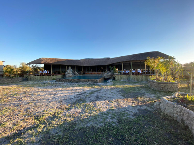 Food & Drinks 2, Mababe River Lodge, Ngamiland East