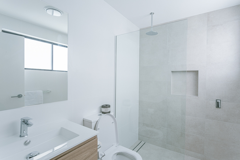 Bathroom 13