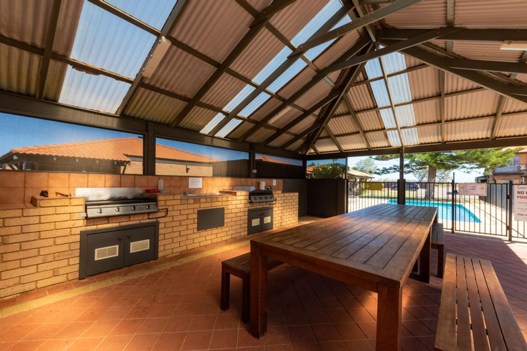Food & Drinks, Geraldton Ocean West Holiday Units, Geraldton