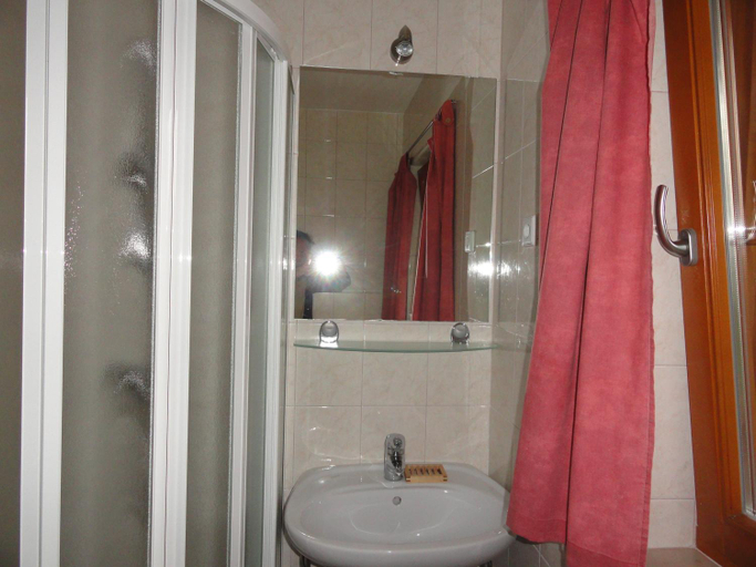 Bathroom, Farm Stay Dolinar Krainer, Bled
