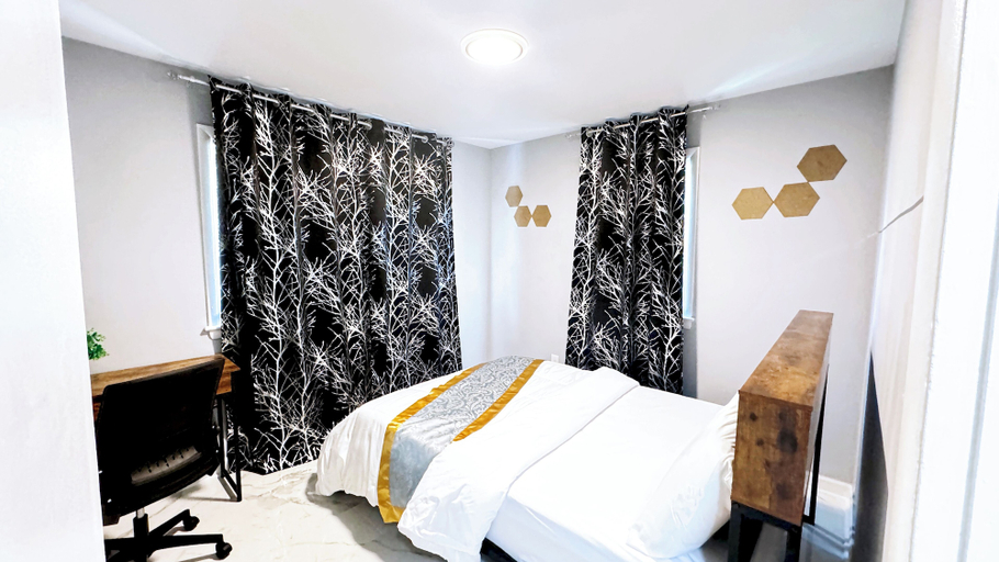 Bedroom 1, Class Home by DC Fedex Field and UMD, Prince George's