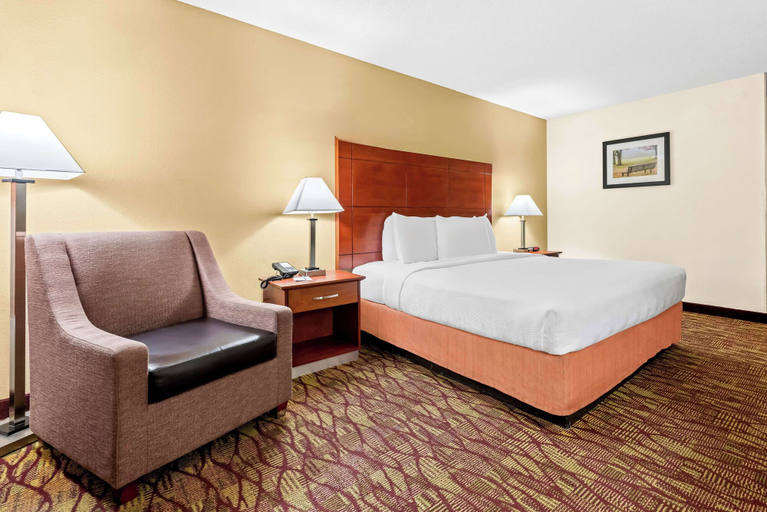 Bedroom 3, Best Western Inn, Chilton