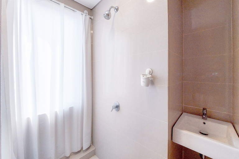 Bathroom 5, Good Place And Cozy Studio Apartment B Residence, Tangerang Selatan
