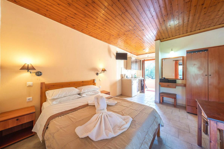 Others 2, Mimosa Apartments with Pool, Ionian Islands
