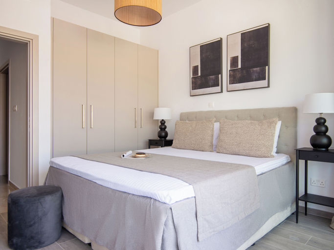 Room 4, Sanders River Plaza, Smart 2 Bedroom Apartment With Terrace