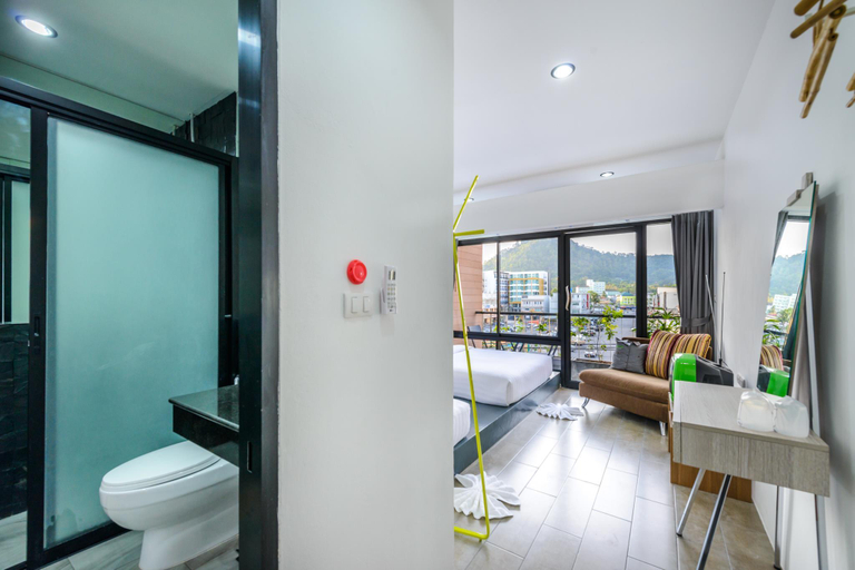 Bathroom 7