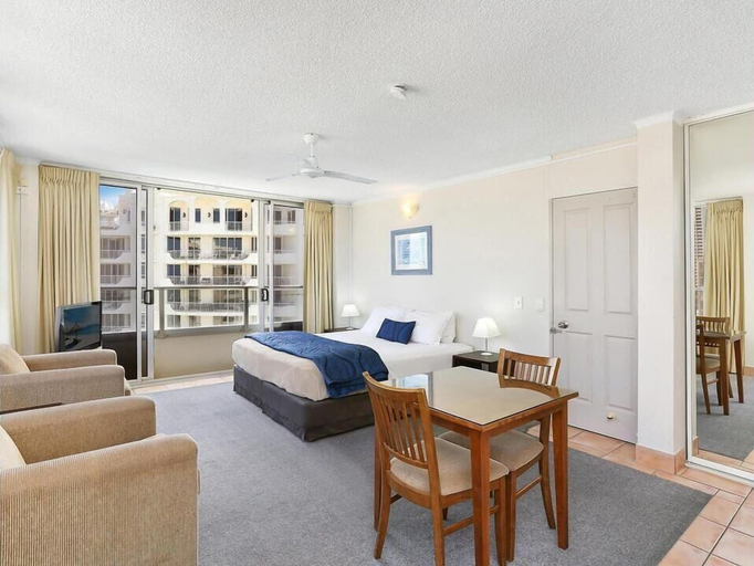 Others 3, Beach Side Apartment, Gold Coast