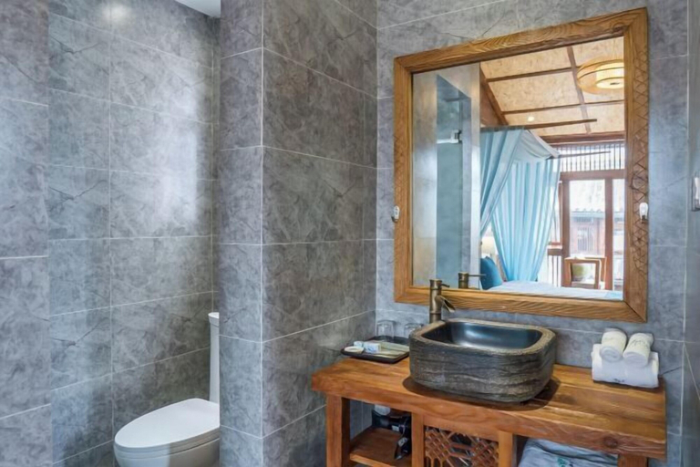 Bathroom 4, Yuetu Shishanju, Lijiang Ancient City, Lijiang