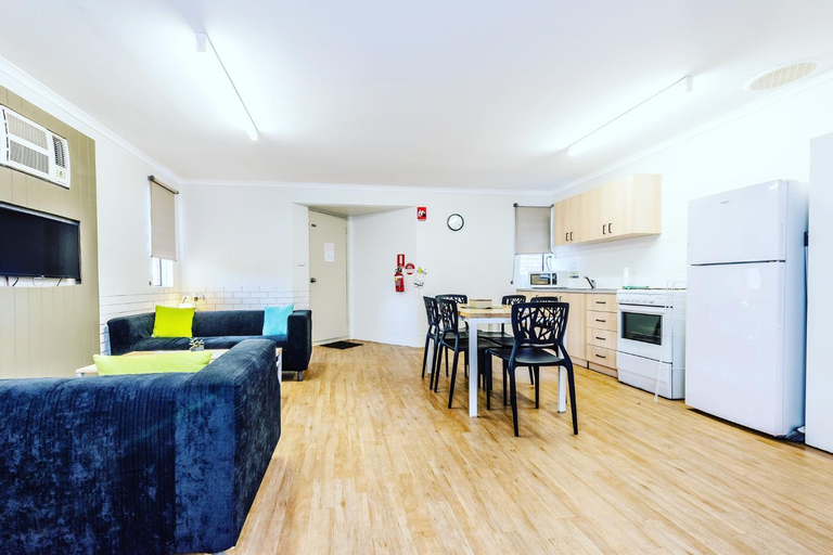 Others 5, Geraldton Ocean West Holiday Units, Geraldton