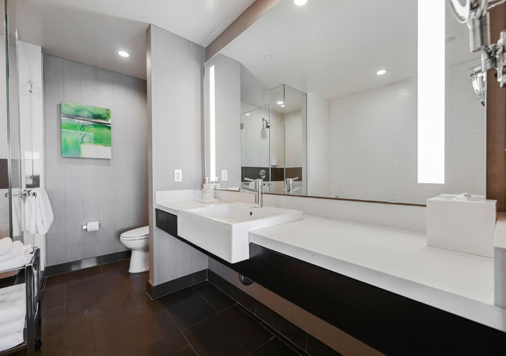 Bathroom 4, StripViewSuites at Vdara, Clark