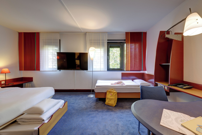 Bedroom 2, Novotel Suites Munich Parkstadt Schwabing, München
