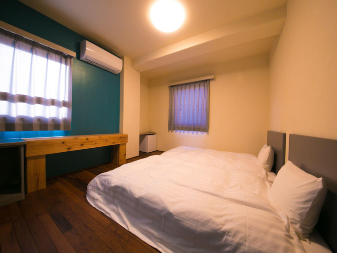 Bedroom 13
