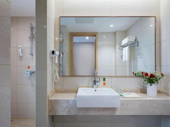 Bathroom 3, Vienna International Hotel Zhejiang Taizhou Wenling, Taizhou
