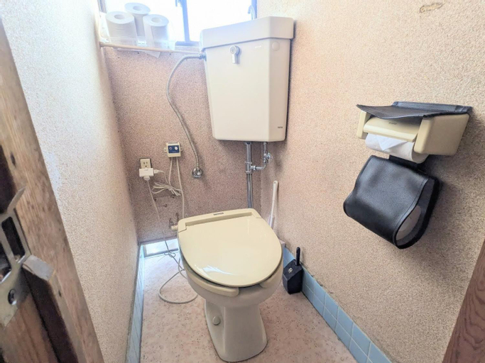 Bedroom 2, 北アルプスの麓 日本古民家シェアハウス内の個室, Ōmachi