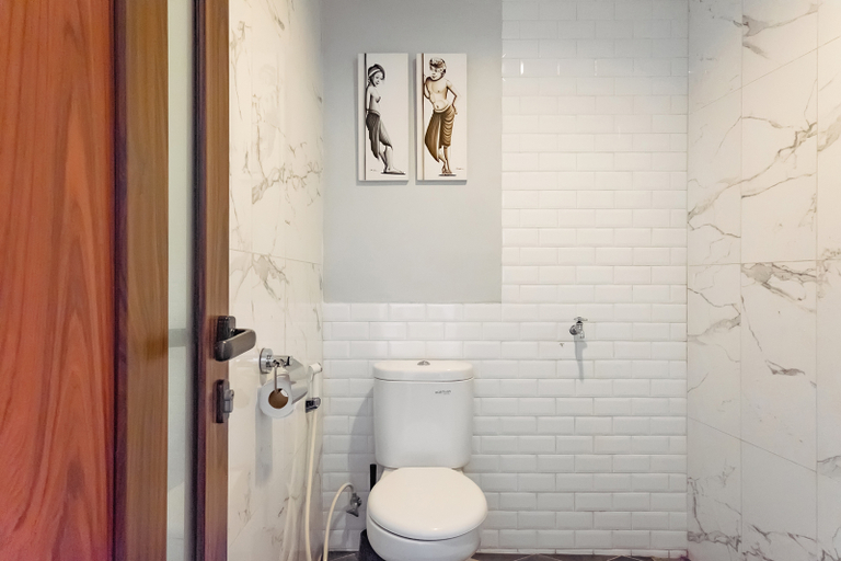 Bathroom 5, Calma Coliving at Bintaro, Tangerang Selatan , South Tangerang