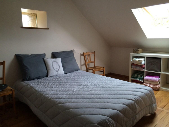 Bedroom 2, Maison de vacances à Lissac-sur-Couze, Corrèze