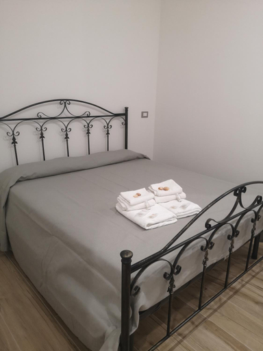 Bedroom 1, Terracina Holiday Succursale, Latina