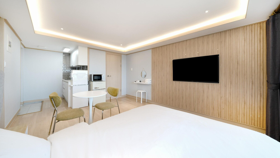 Bedroom 3, Donghae Badae Meomuleuda, Donghae